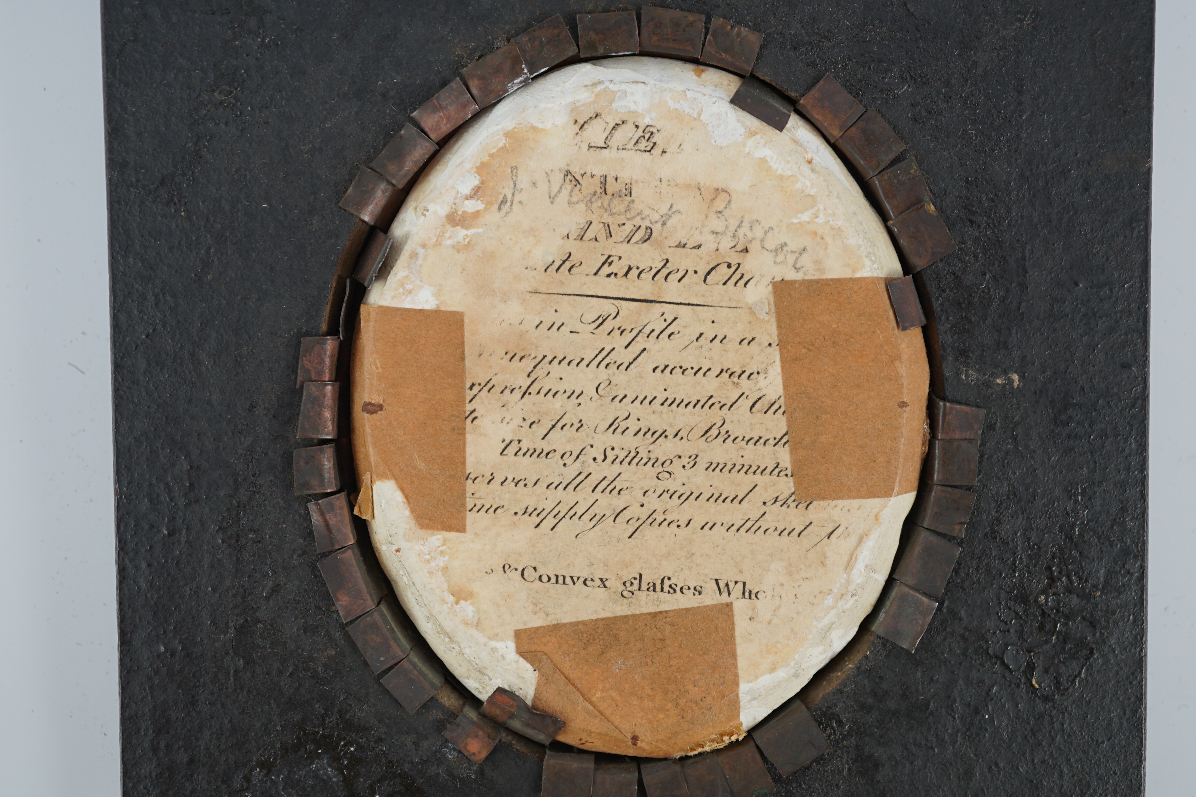 John Miers (1756-1821), Silhouette of a gentleman, painted plaster, 8 x 6.5cm.